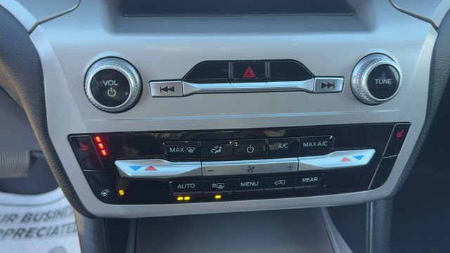 Certified 2022 Ford Explorer XLT w/ Equipment Group 202A image 25