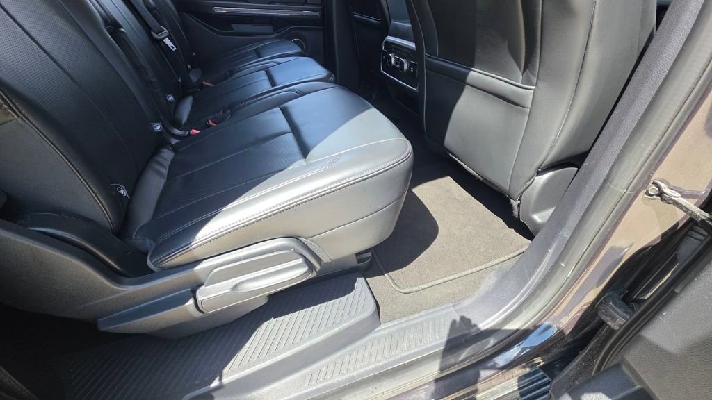 Used 2024 Ford Expedition Max XLT image 16