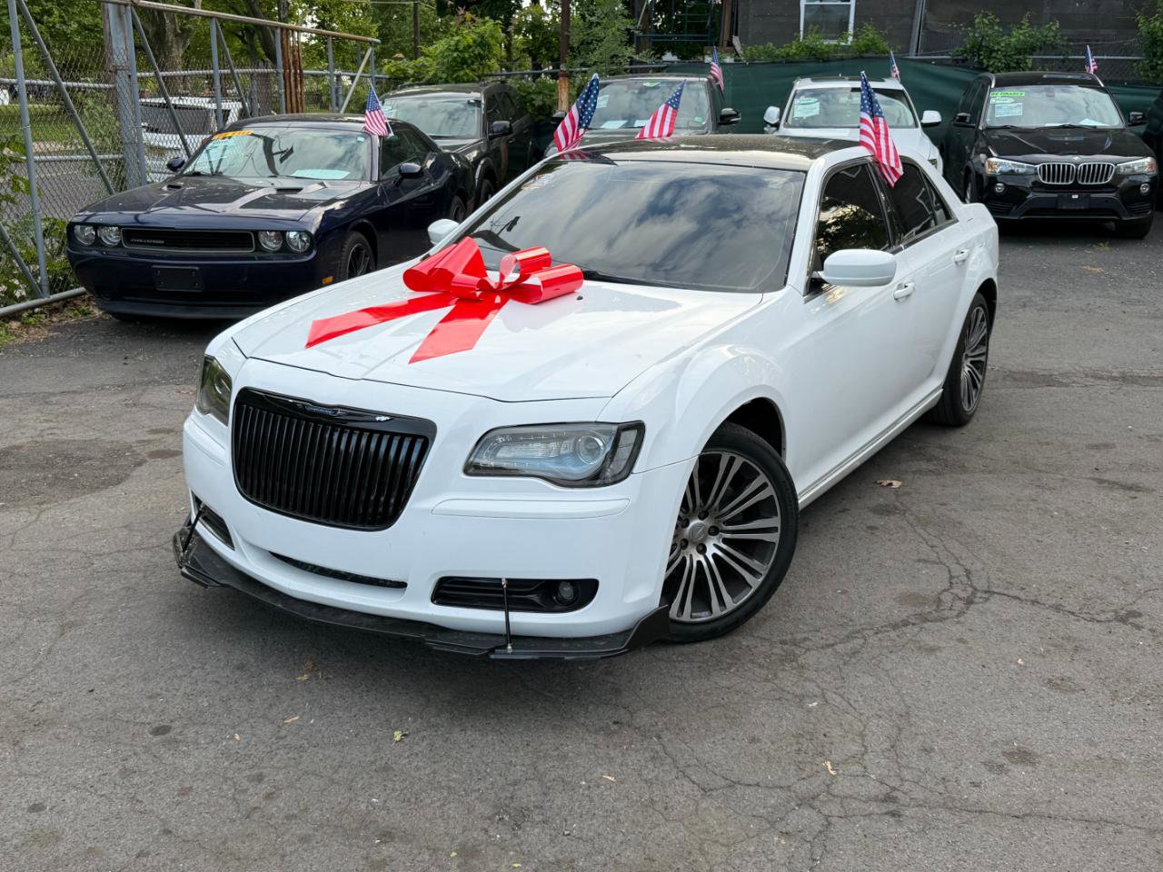 Used 2012 Chrysler 300 S RWD image 4