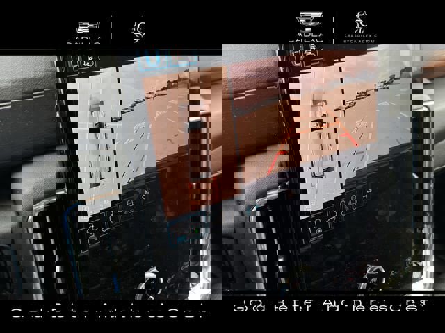 Used 2025 GMC Yukon XL Denali image 16