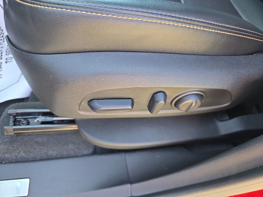 Used 2024 Chevrolet Equinox Premier FWD image 19