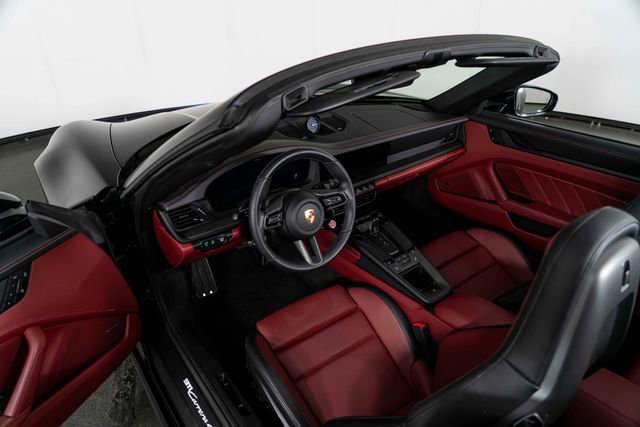 Used 2025 Porsche 911 Carrera 4 GTS image 16