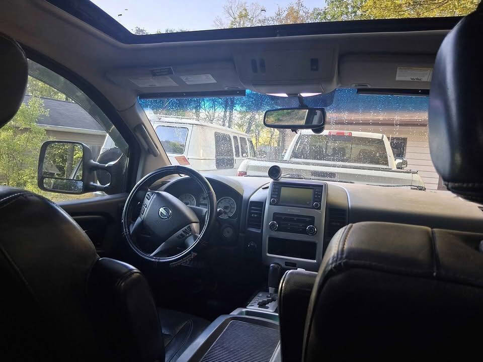 Used 2015 Nissan Titan PRO-4X w/ Pro-4x Luxury Package image 10