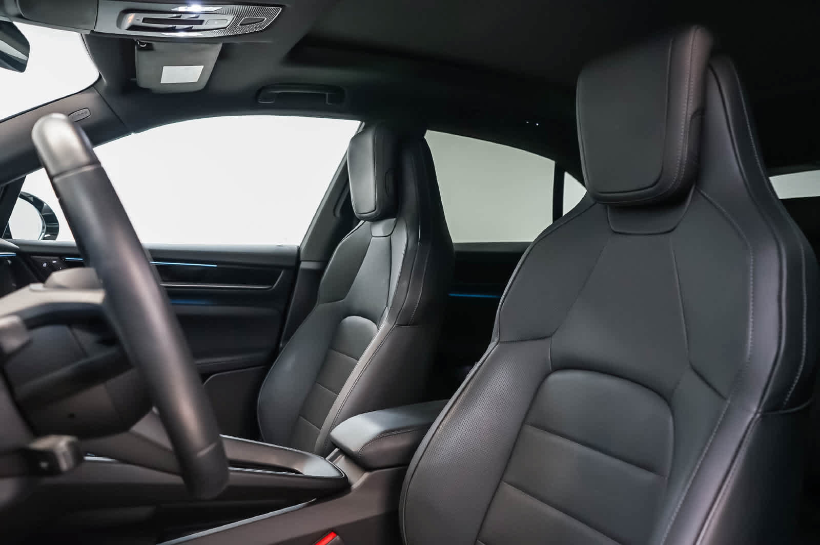 Certified 2026 Porsche Macan Electric RWD image 5