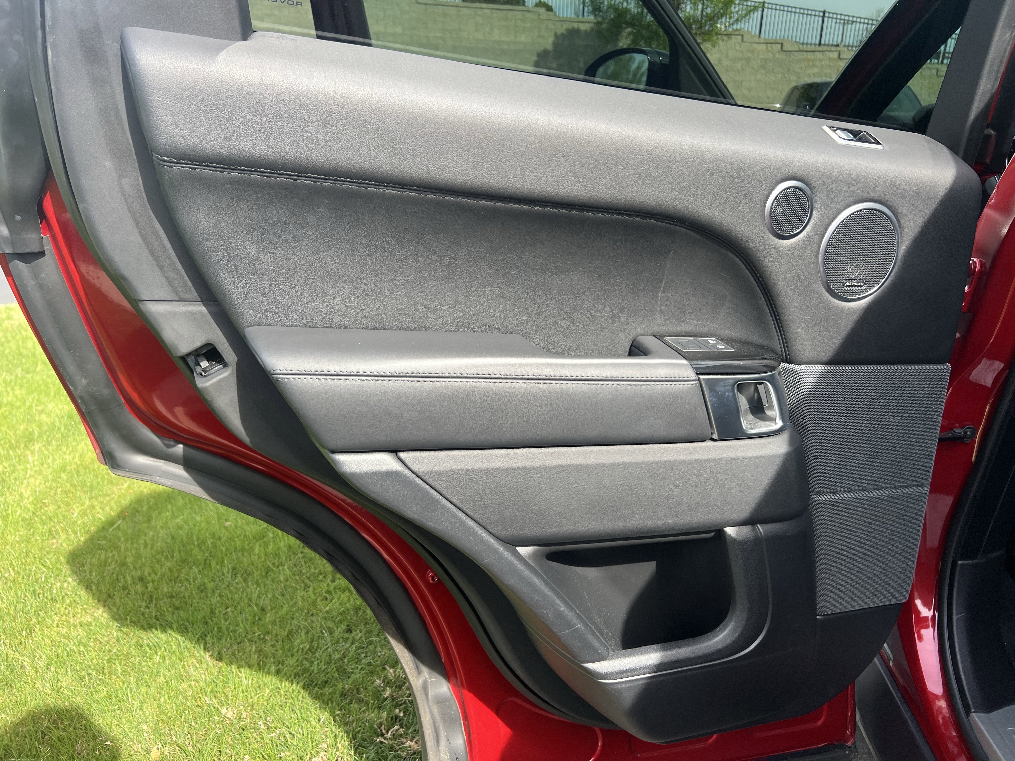 Certified 2022 Land Rover Range Rover Sport HSE Silver Edition image 28