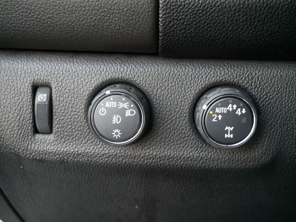 Used 2021 GMC Canyon Denali image 27