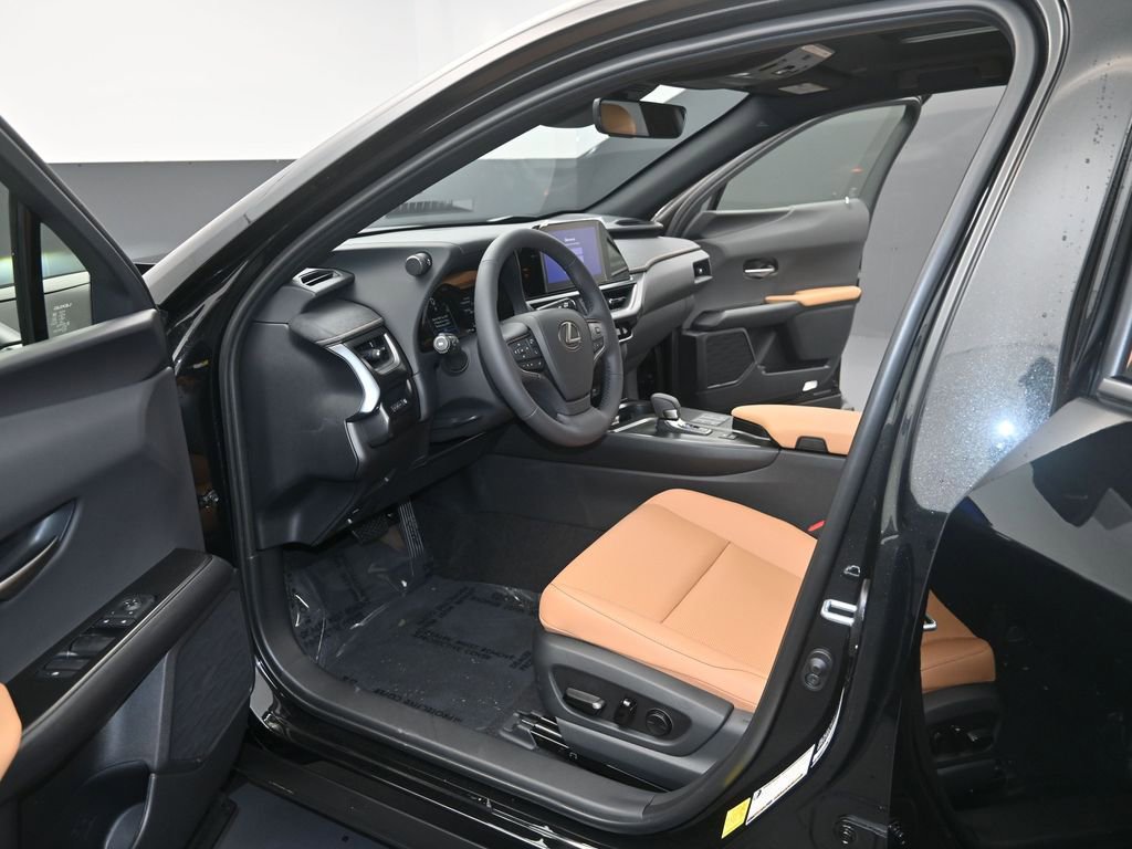 New 2026 Lexus UX 300h AWD image 13