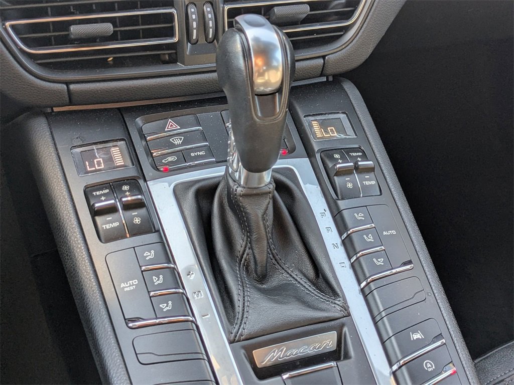 Used 2021 Porsche Macan S image 12