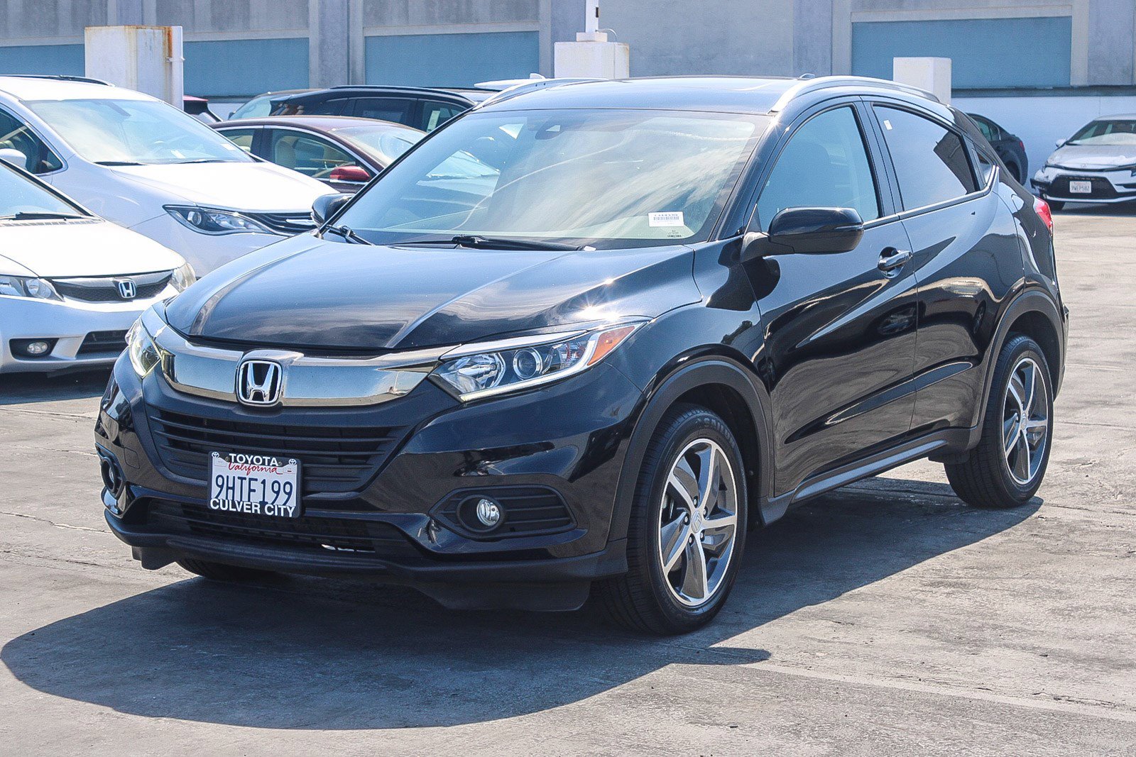 Used 2021 Honda HR-V EX image 3