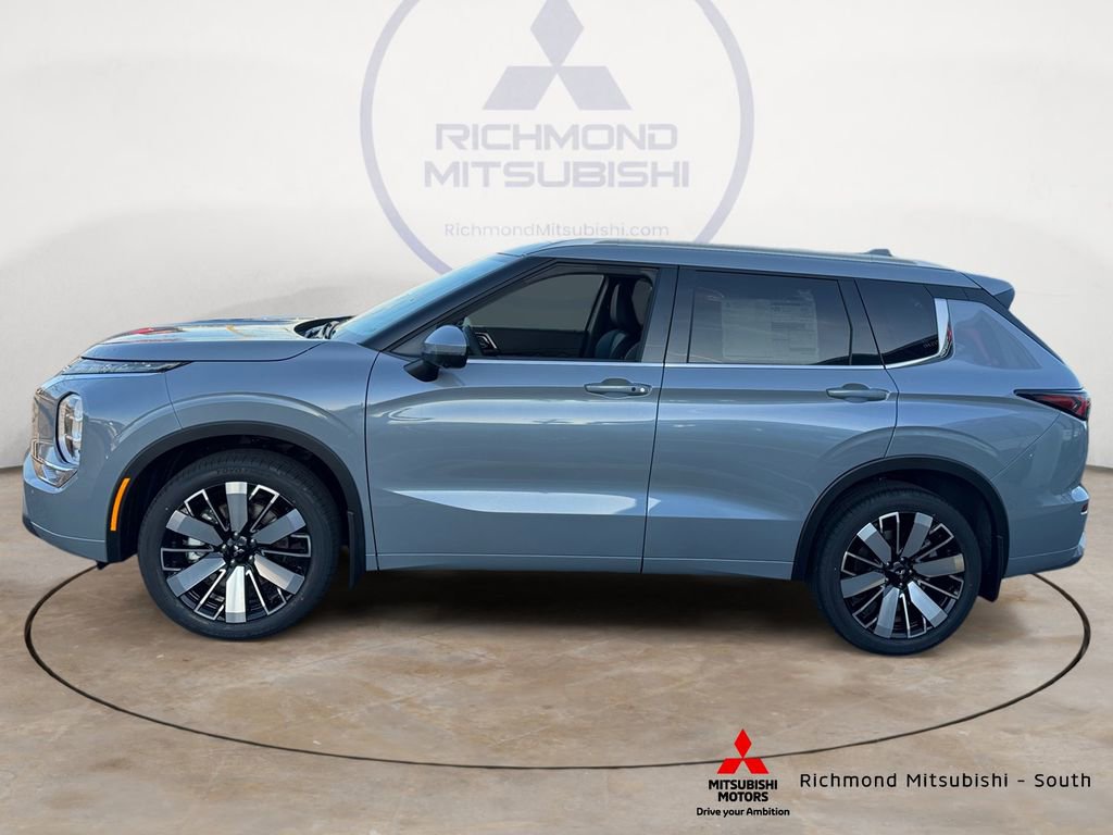 New 2026 Mitsubishi Outlander SEL image 6