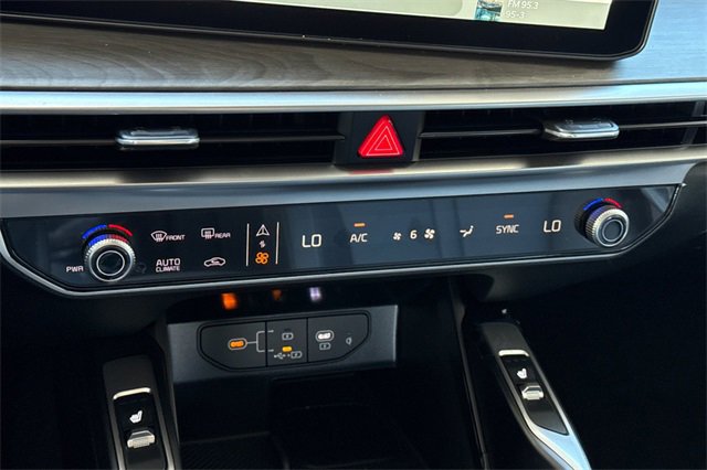 New 2025 Kia Sorento X-Line EX image 27