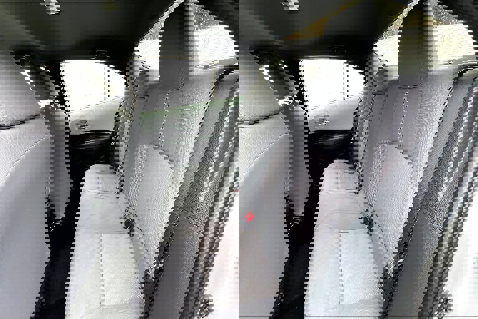 Used 2022 Toyota Corolla SE image 18