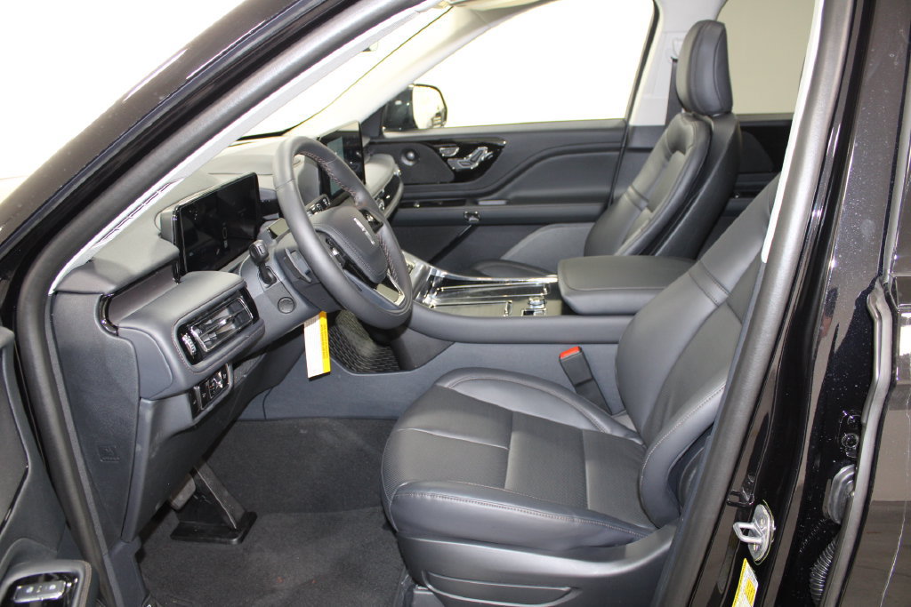 New 2026 Lincoln Aviator 2WD image 22