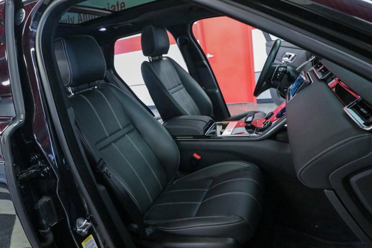 Used 2022 Land Rover Range Rover Velar R-Dynamic S AWD/4WD image 26