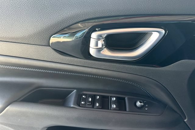 New 2026 Jeep Compass Latitude AWD/4WD image 10