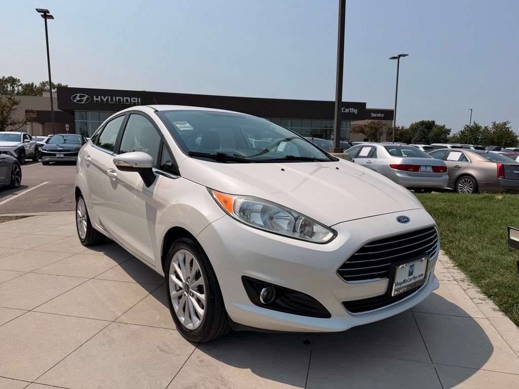 Used 2017 Ford Fiesta Titanium FWD image 11