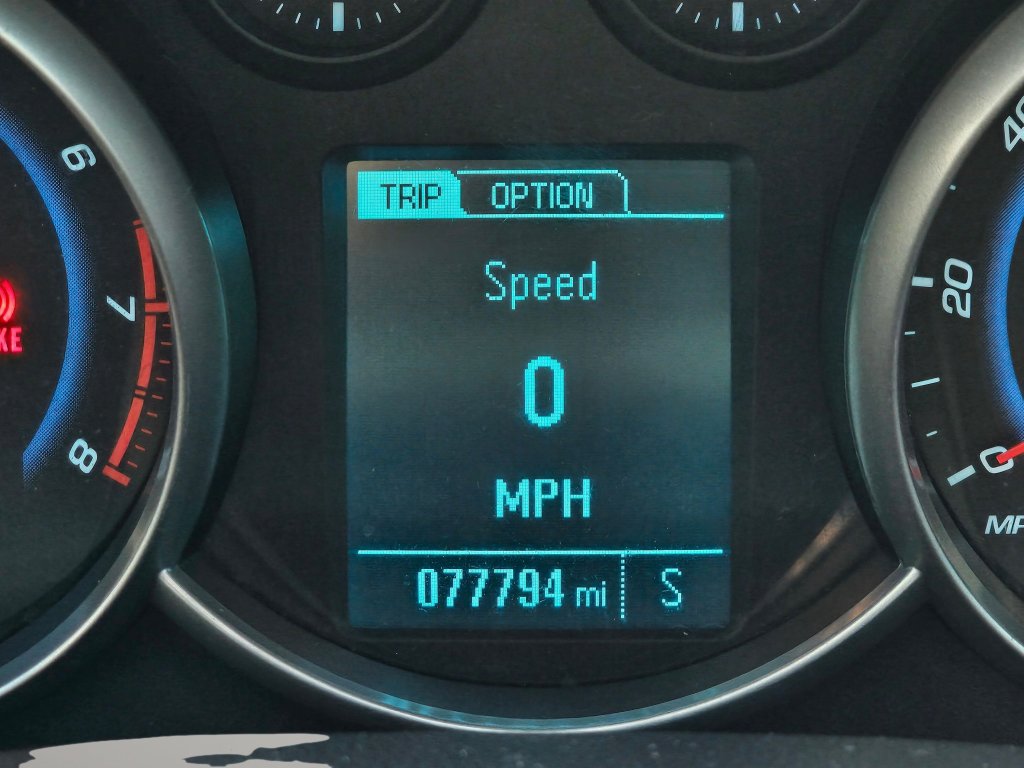 Used 2015 Chevrolet Cruze LS image 6