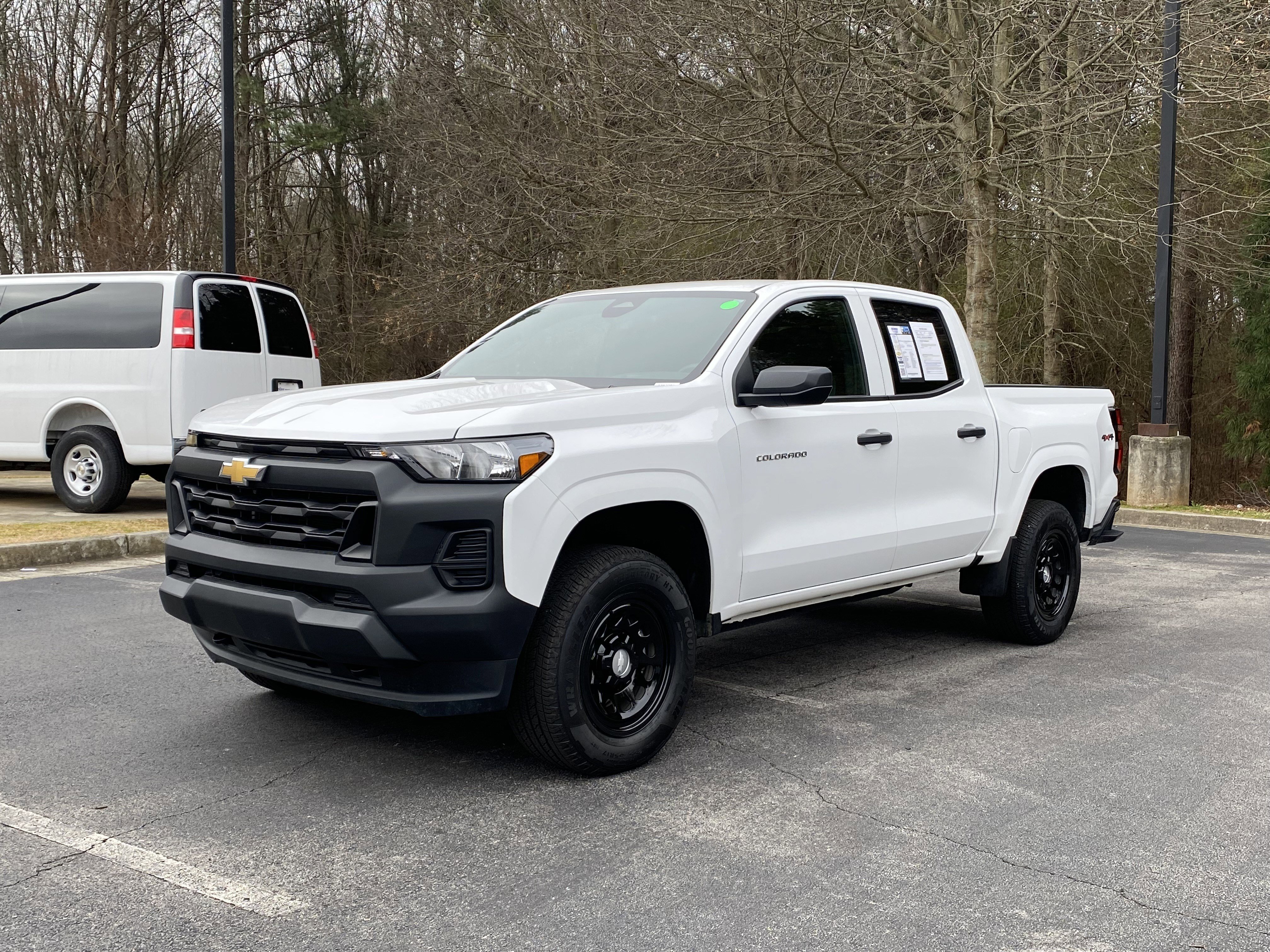 Used 2025 Chevrolet Colorado W/T w/ WT Convenience Package II image 5