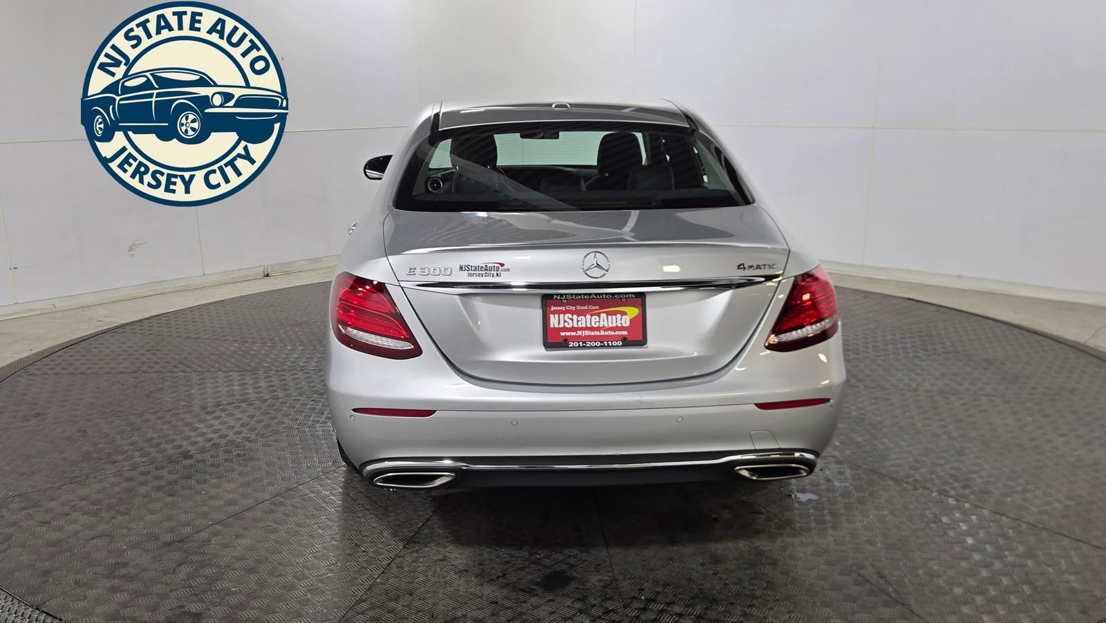 Used 2018 Mercedes-Benz E 300 4MATIC w/ Premium 3 Package (Q03) image 6