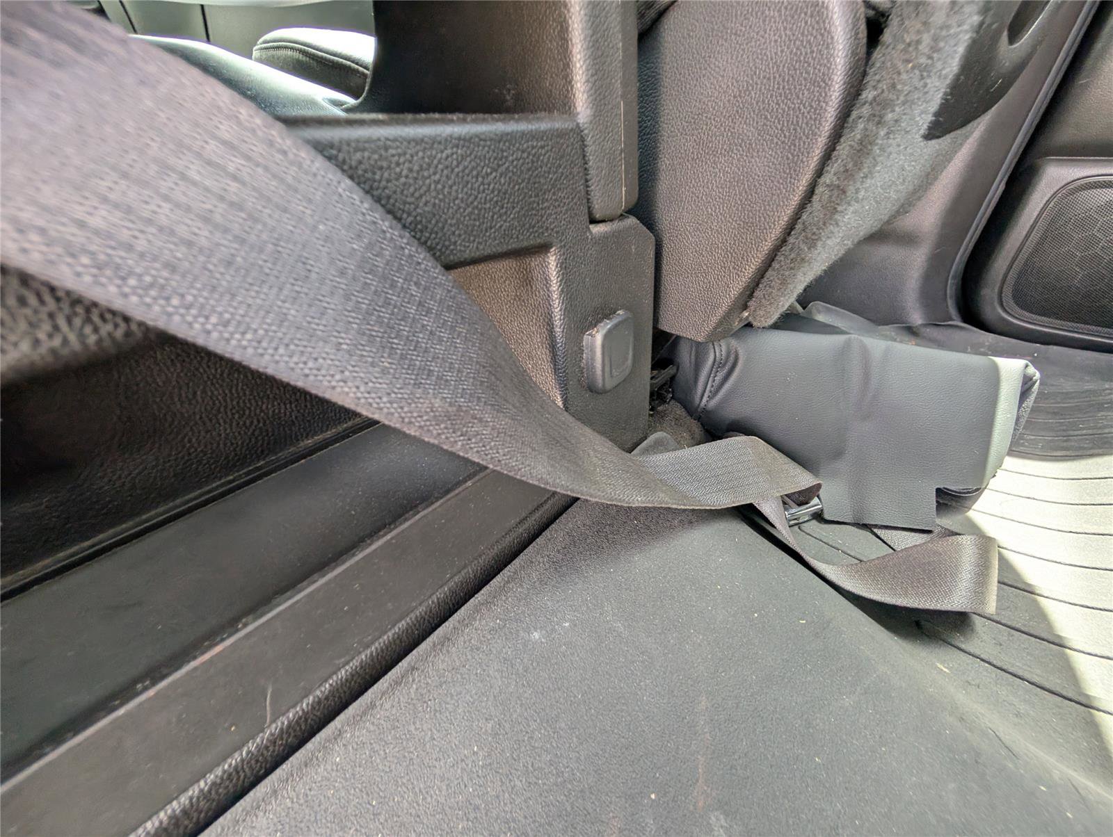 Used 2015 GMC Sierra 1500 SLE w/ SLE Value Package image 28