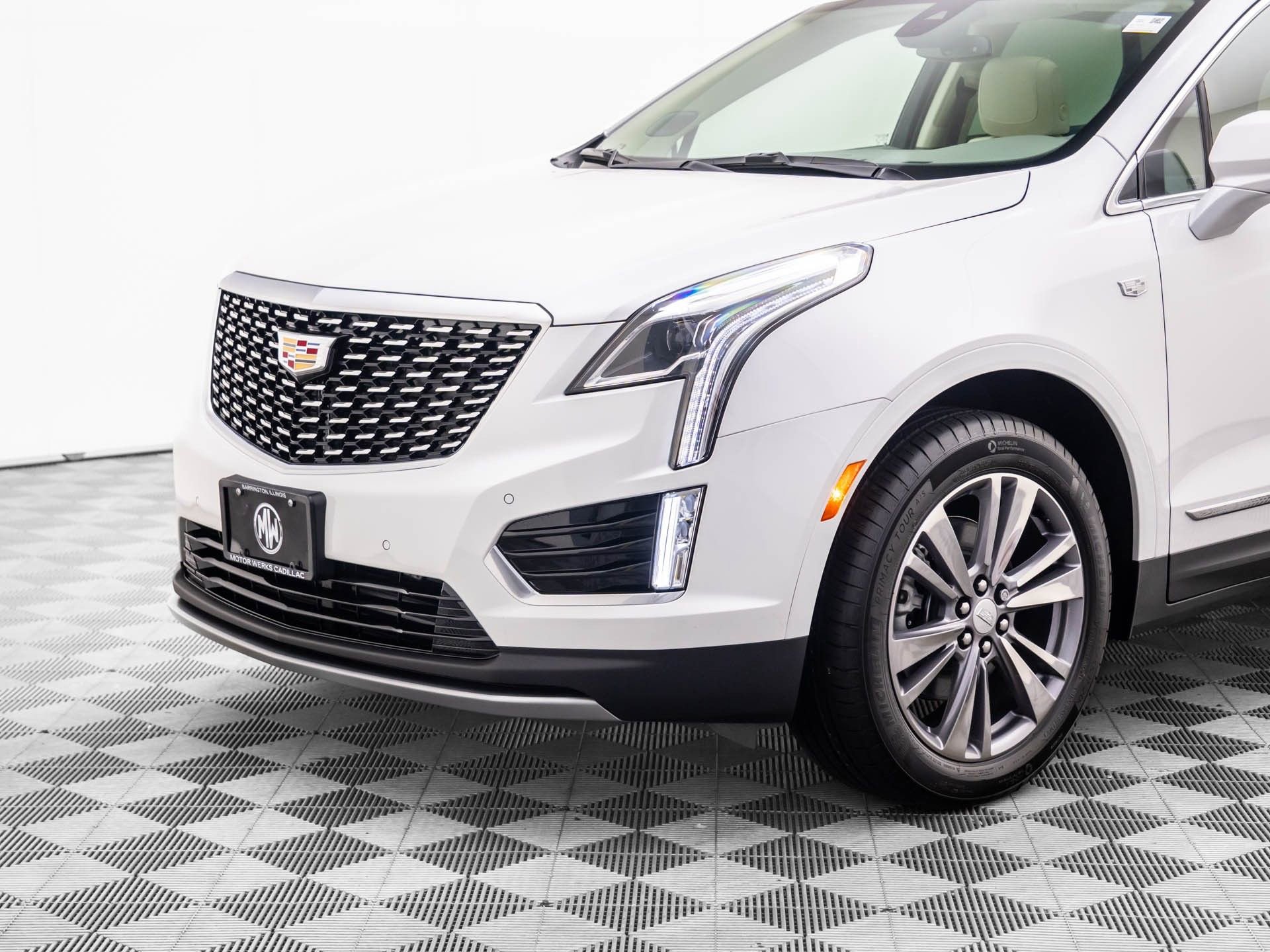 New 2025 Cadillac XT5 Premium Luxury AWD/4WD image 36