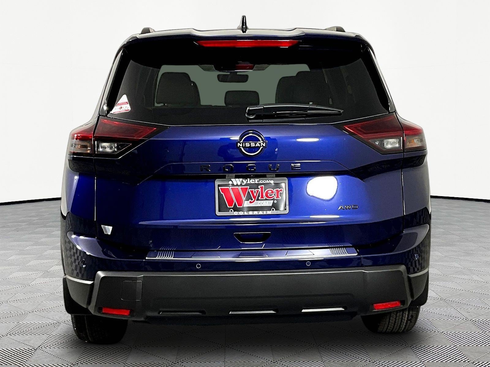 New 2026 Nissan Rogue Dark Armor AWD/4WD image 5