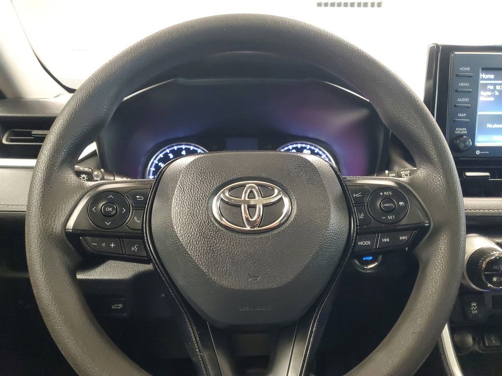 Used 2021 Toyota RAV4 XLE w/ Convenience Package image 21