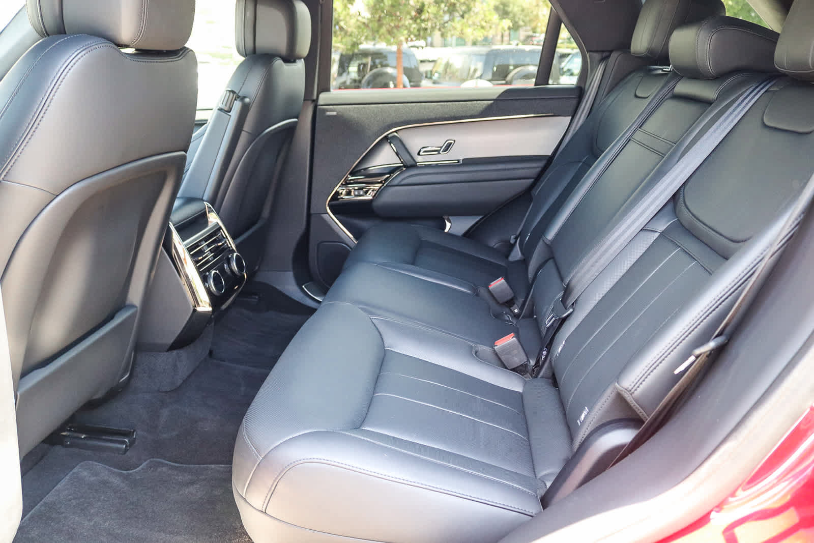 Used 2024 Land Rover Range Rover Sport Dynamic SE AWD/4WD image 30