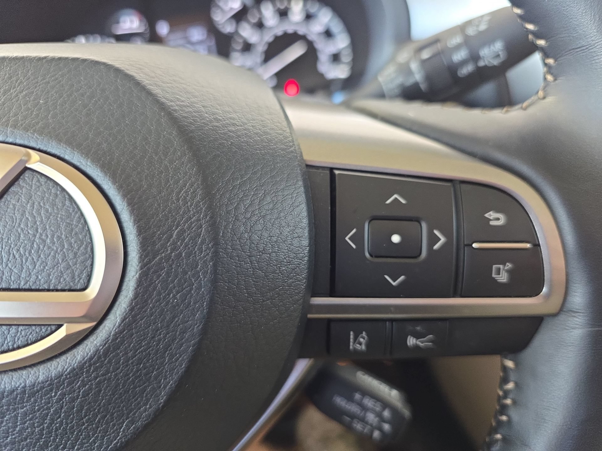 Used 2023 Lexus GX 460 Premium AWD/4WD image 17