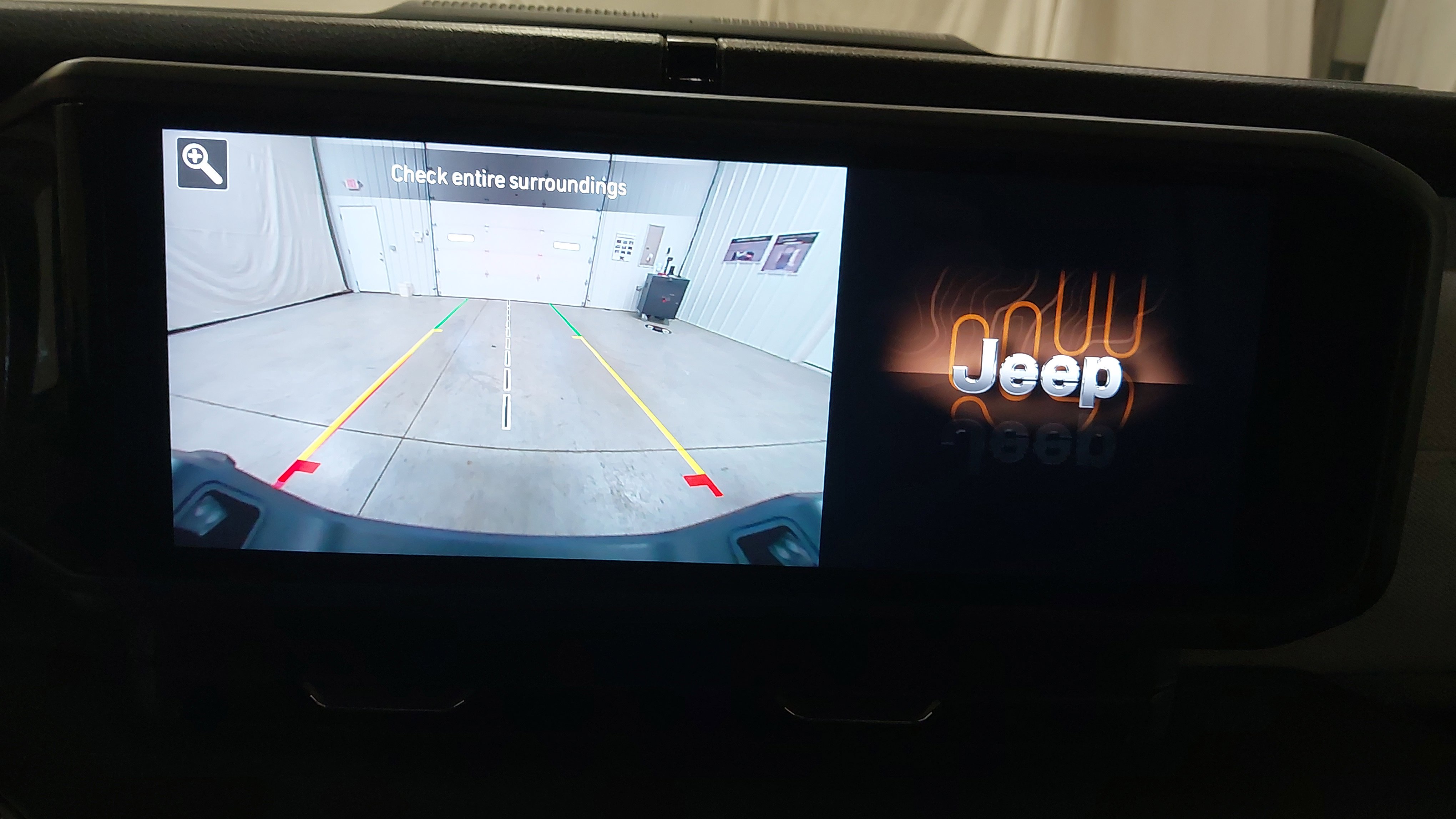 Used 2024 Jeep Gladiator Willys image 35