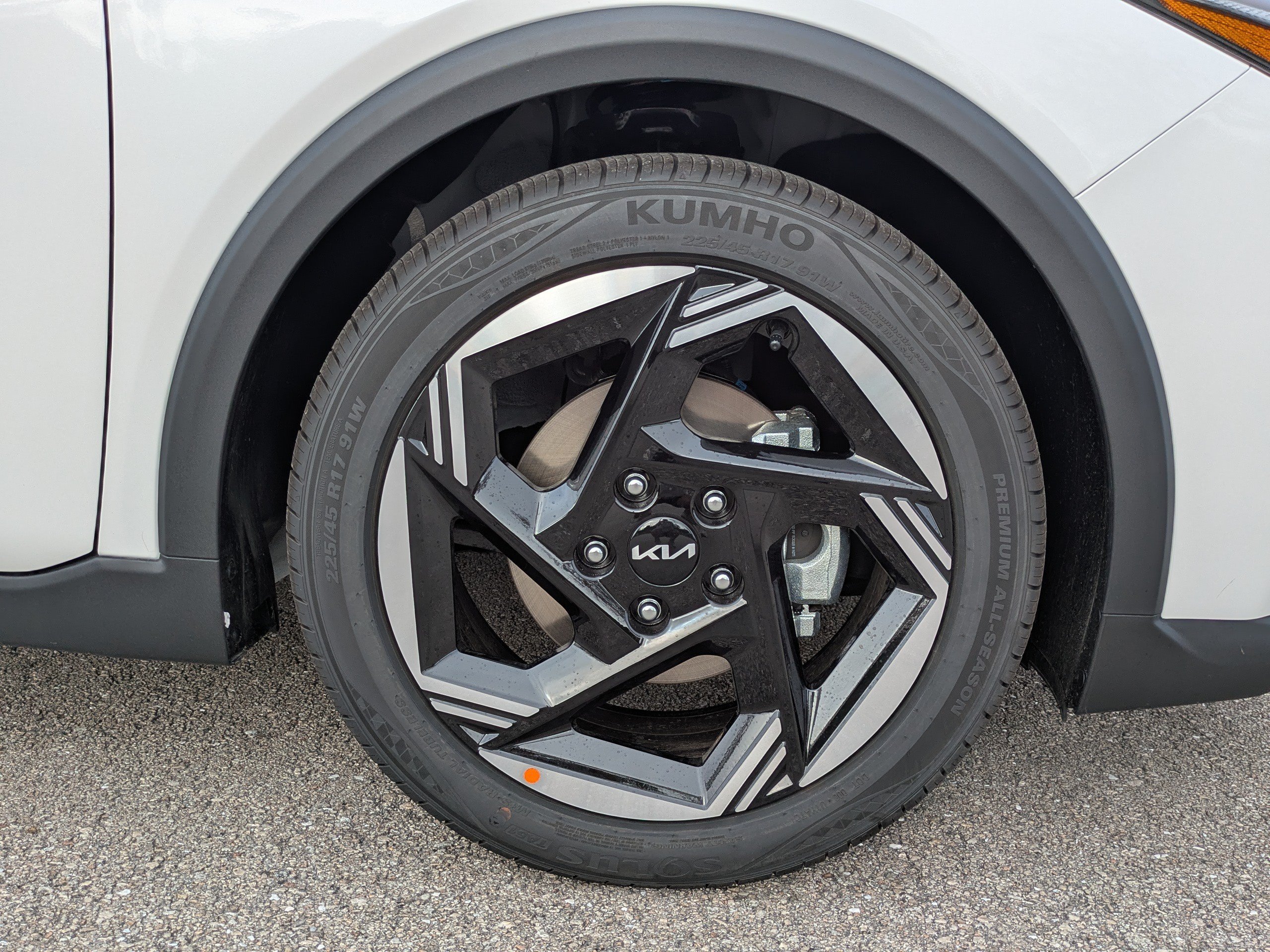 New 2025 Kia K4 GT-Line Turbo FWD image 11