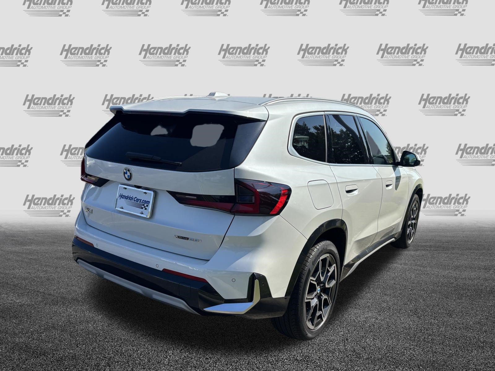 Certified 2025 BMW X1 xDrive28i AWD/4WD image 10