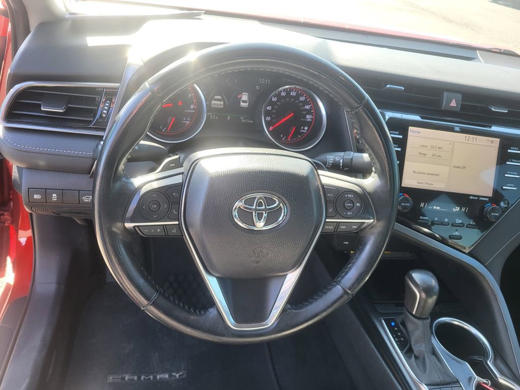 Used 2020 Toyota Camry XSE image 15