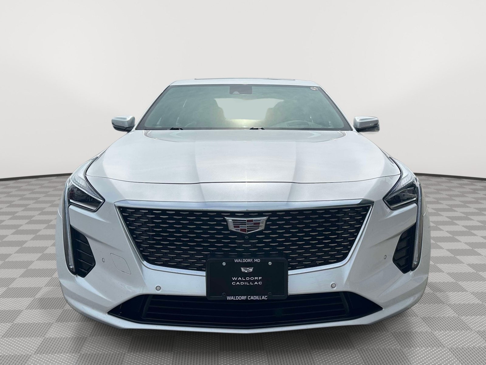 Used 2019 Cadillac CT6 Premium Luxury RWD image 2