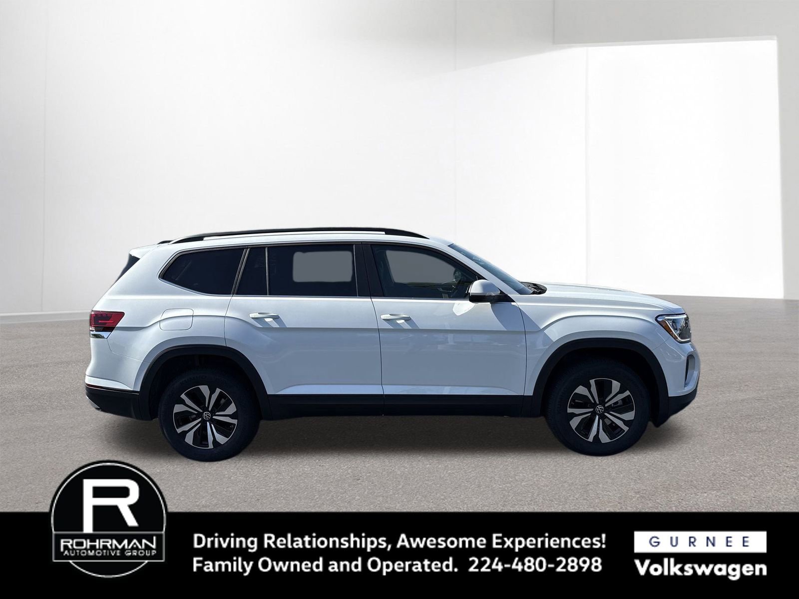 New 2026 Volkswagen Atlas SE image 10