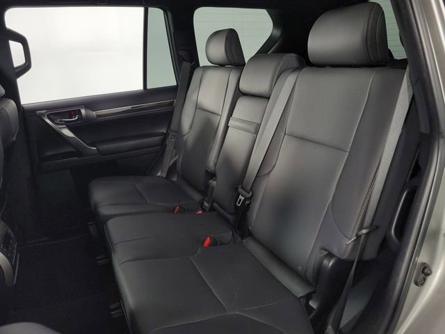 Used 2023 Lexus GX 460 Premium w/ Premium Package image 19