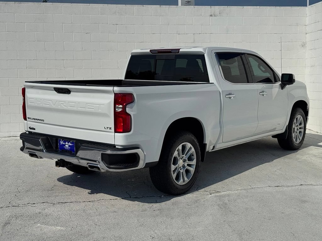 Used 2023 Chevrolet Silverado 1500 LTZ AWD/4WD image 11