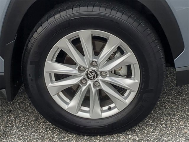 Certified 2024 Toyota Corolla Cross LE image 11