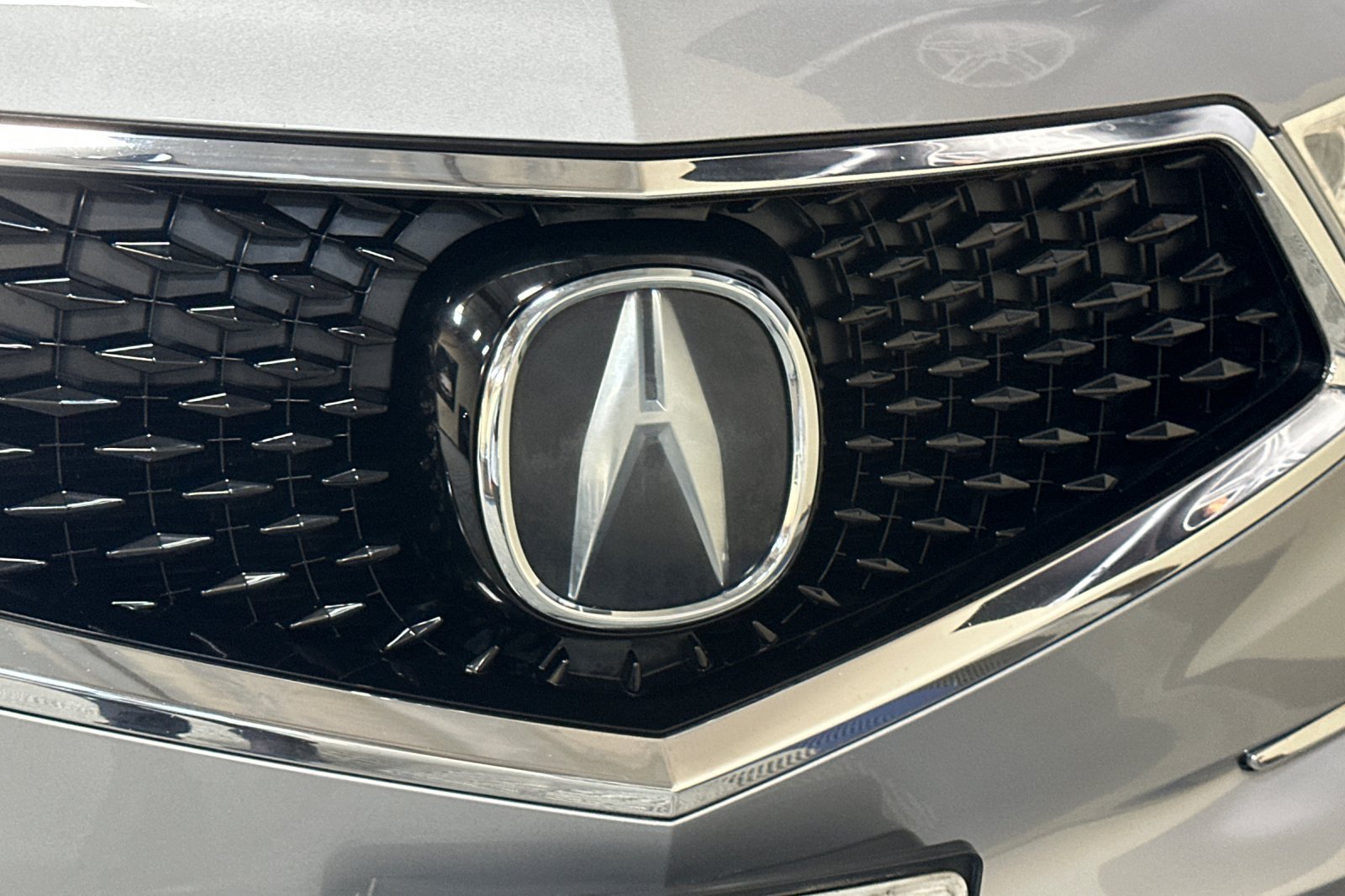 Used 2020 Acura MDX w/ Technology Package AWD/4WD image 47
