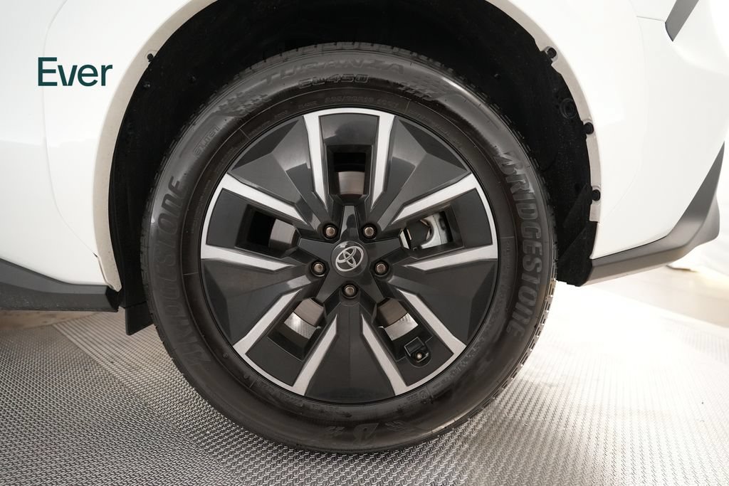 Used 2026 Toyota bZ FWD image 9