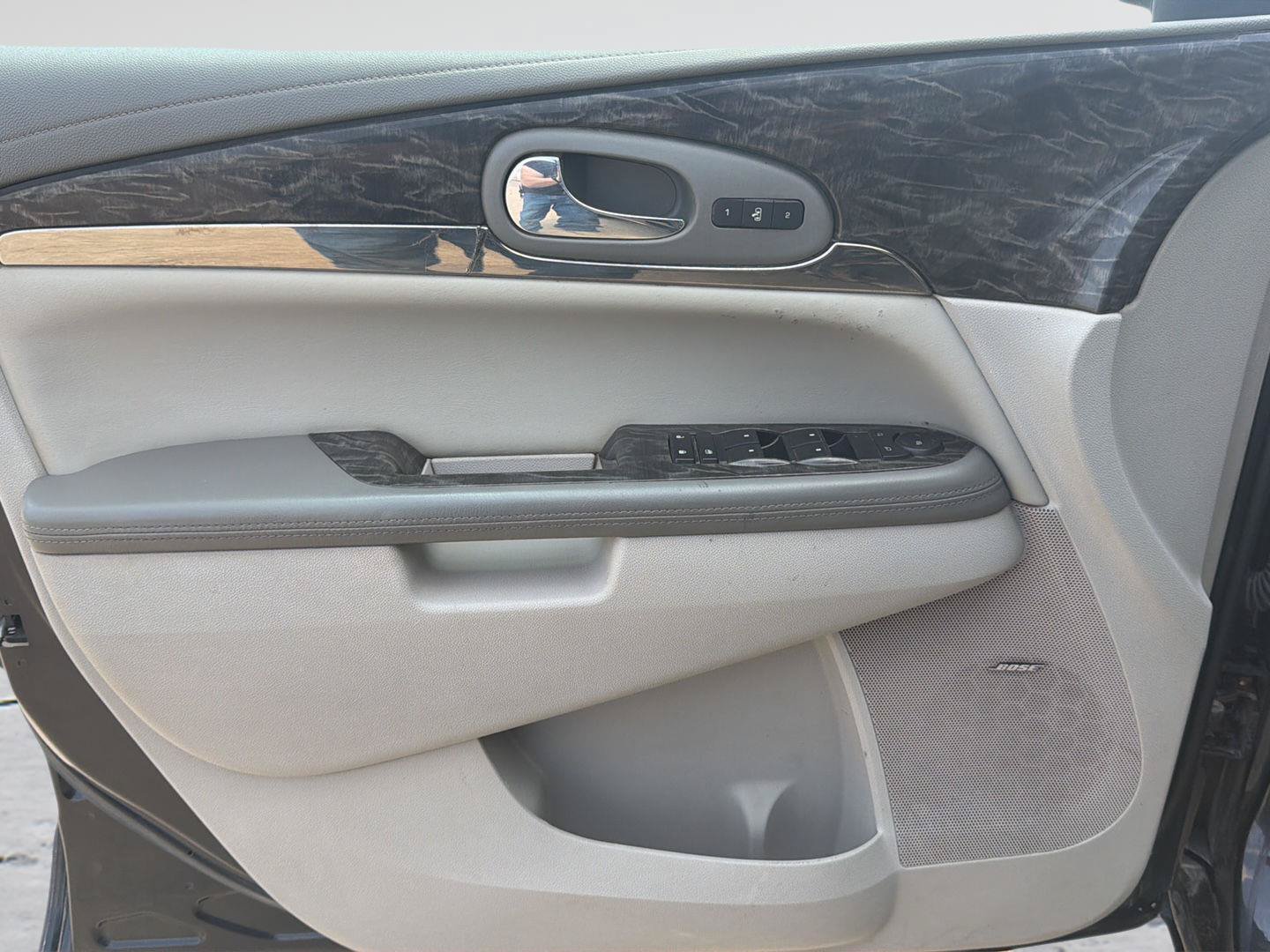 Used 2014 Buick Enclave Leather AWD/4WD image 22