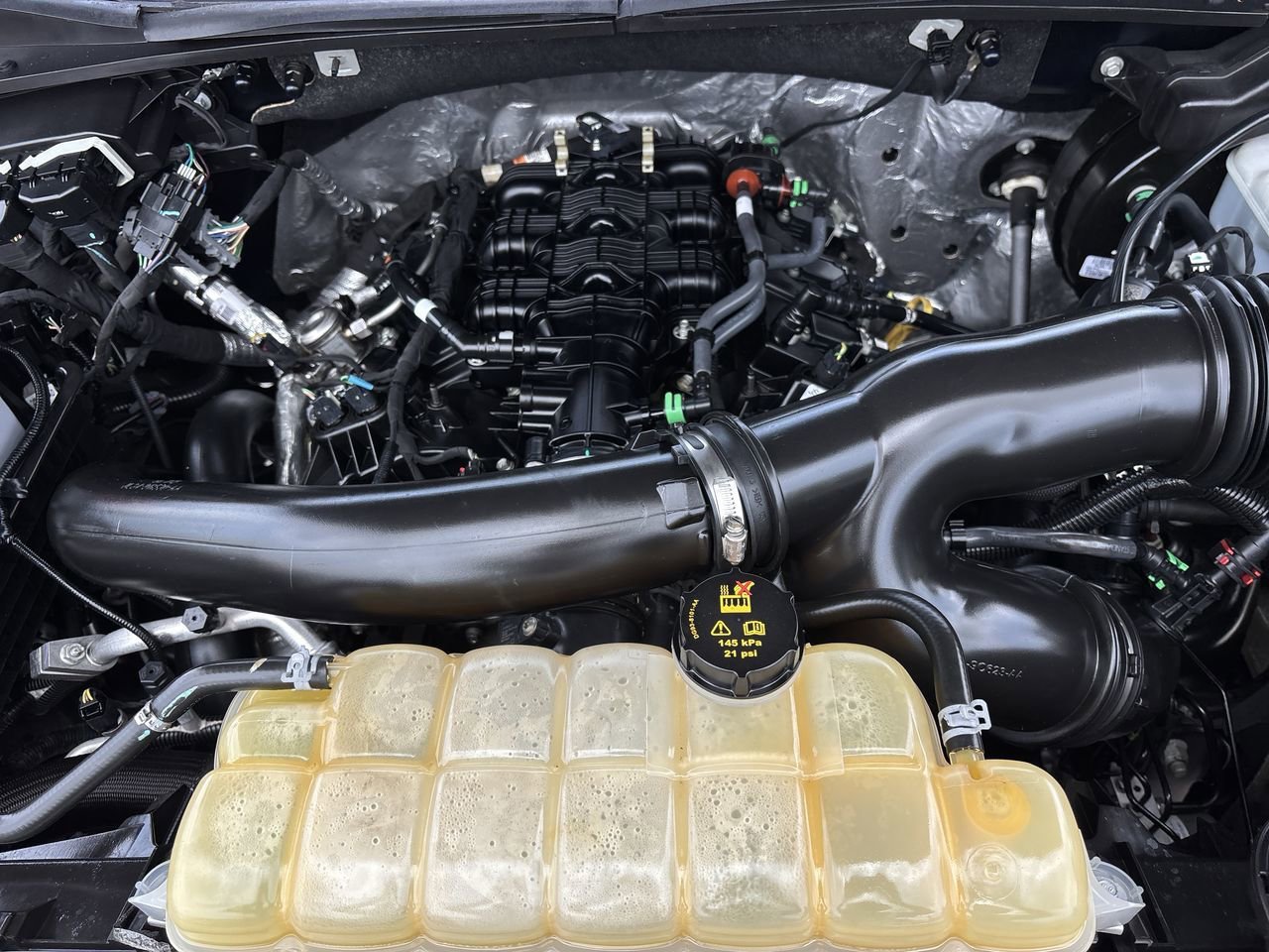 Used 2018 Ford F150 Lariat AWD/4WD image 9
