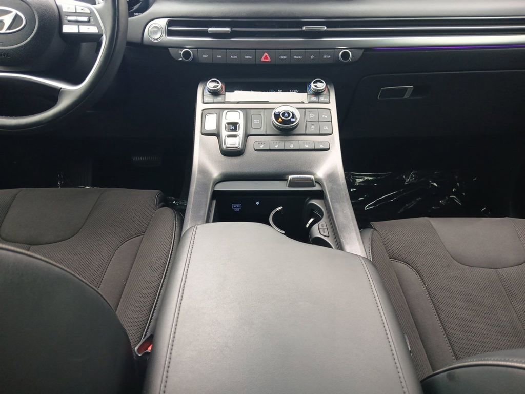 Used 2024 Hyundai Palisade Calligraphy AWD/4WD image 11
