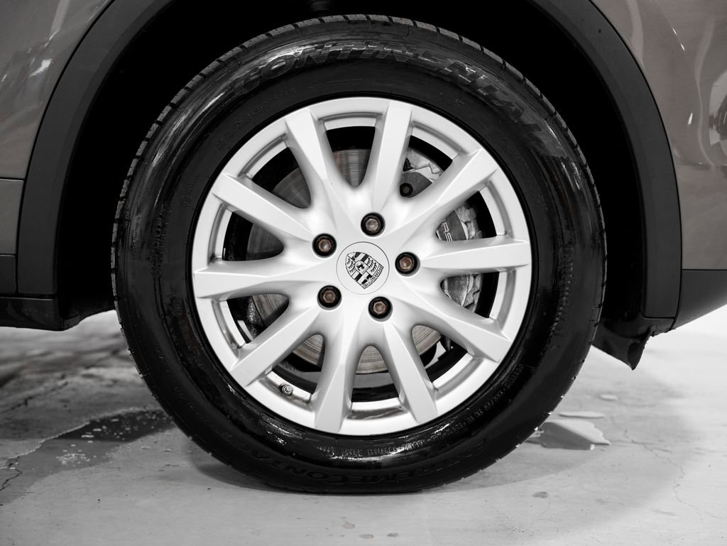 Used 2012 Porsche Cayenne image 41
