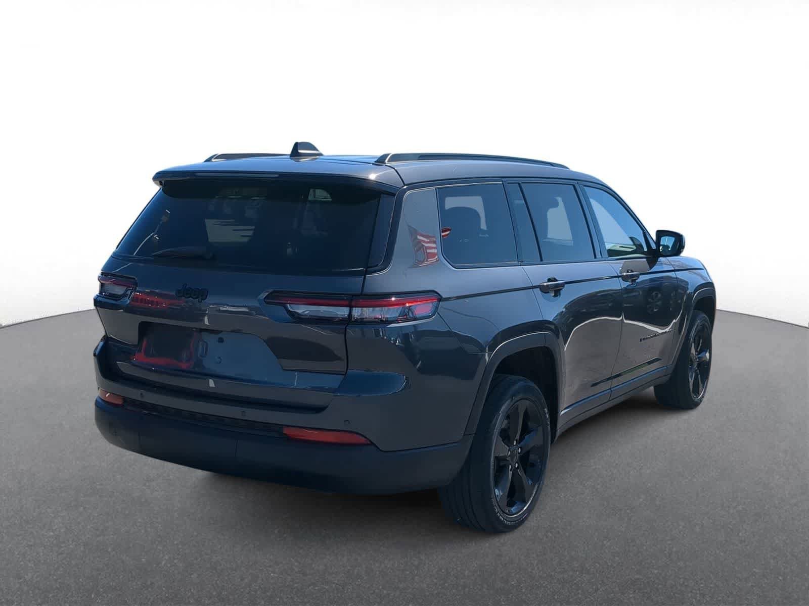 Used 2022 Jeep Grand Cherokee L Laredo AWD/4WD image 8