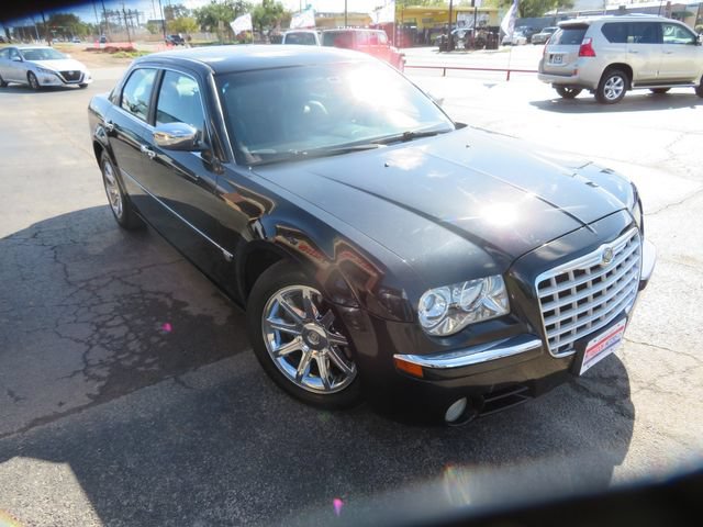 Used 2005 Chrysler 300 C RWD image 3
