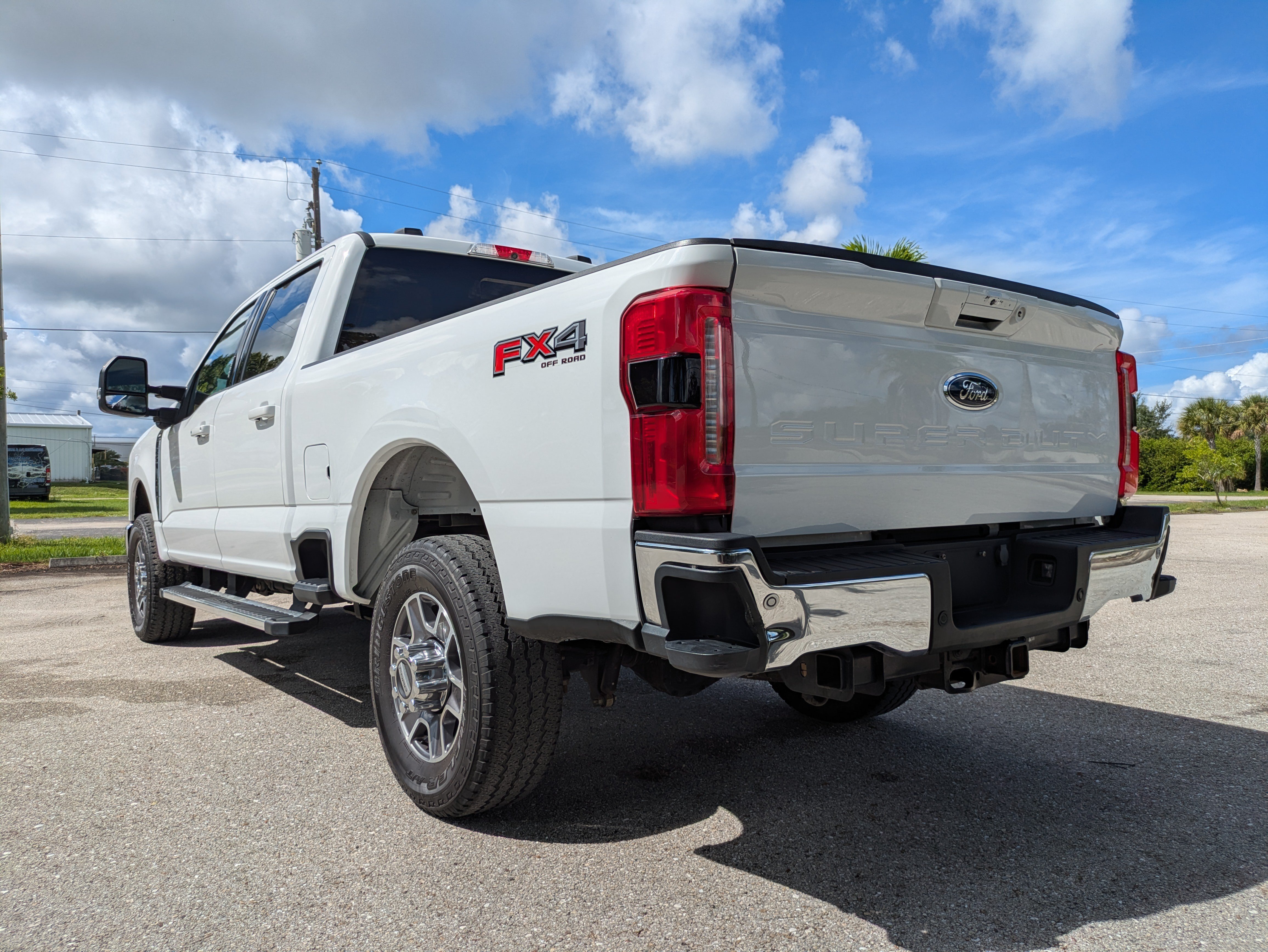 Used 2024 Ford F250 Lariat w/ FX4 Off-Road Package AWD/4WD image 6