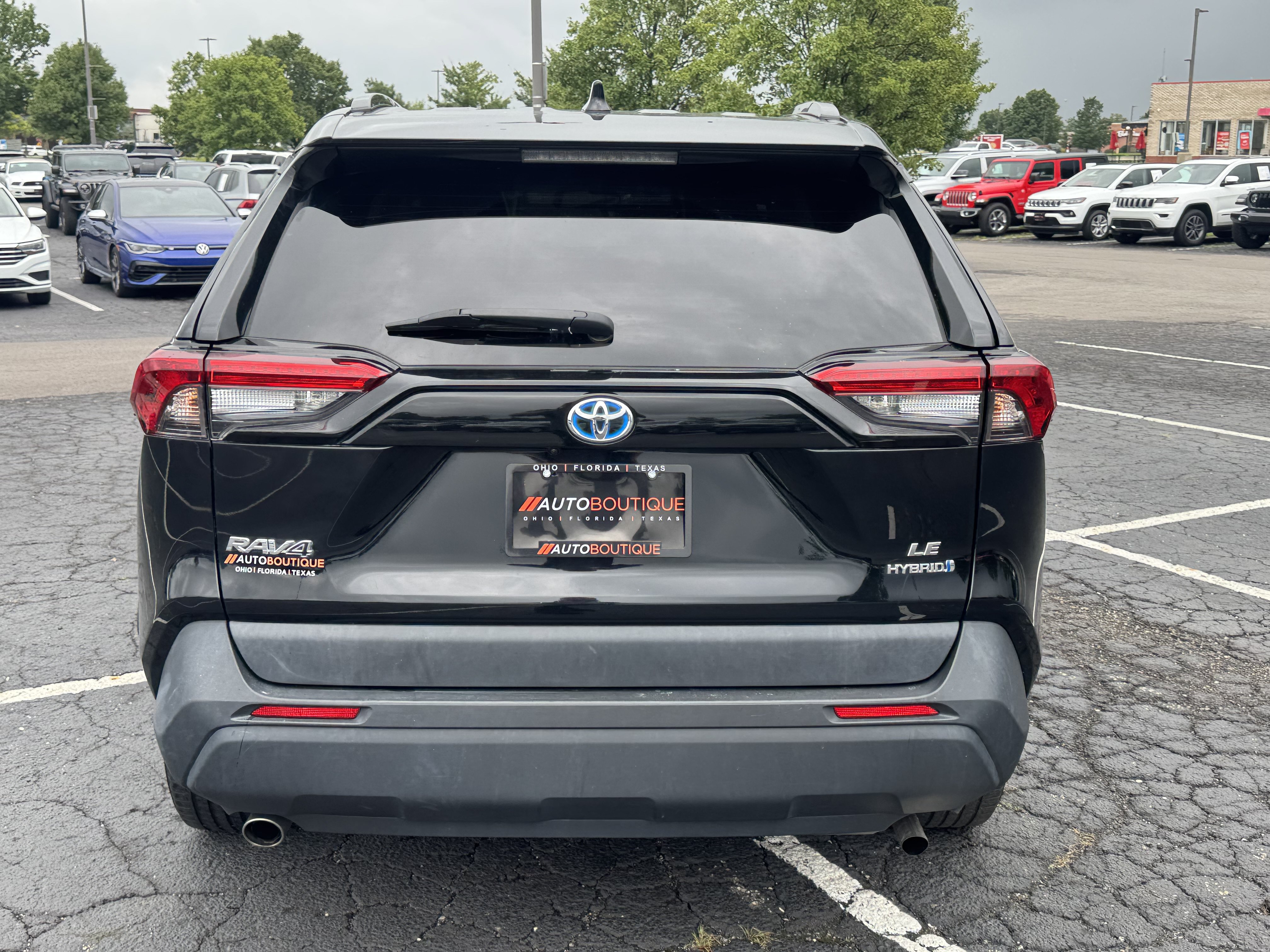 Used 2024 Toyota RAV4 LE AWD/4WD image 13