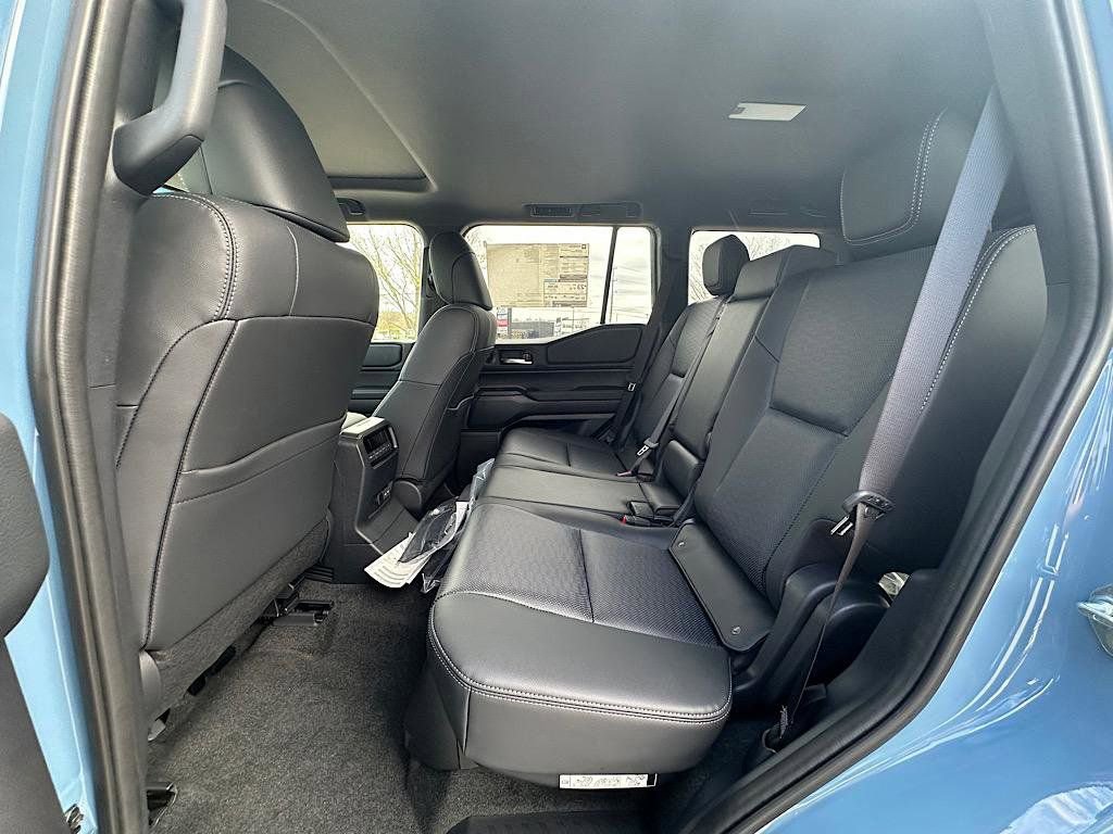 New 2026 Toyota Land Cruiser image 10