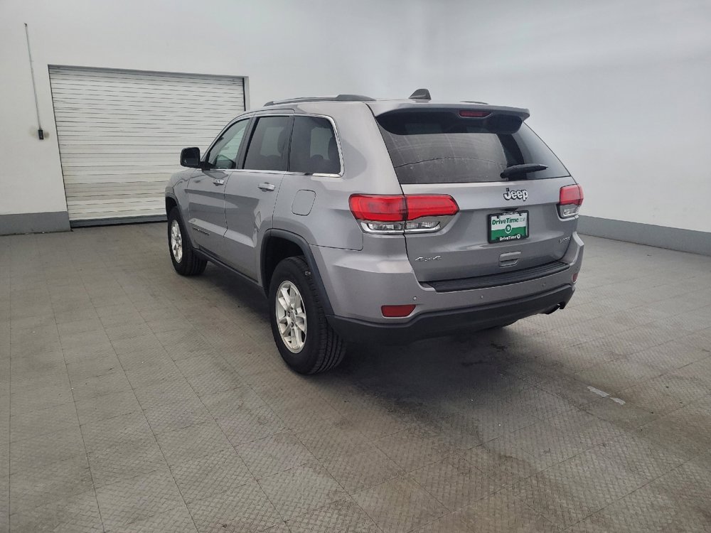 Used 2019 Jeep Grand Cherokee Laredo AWD/4WD image 5